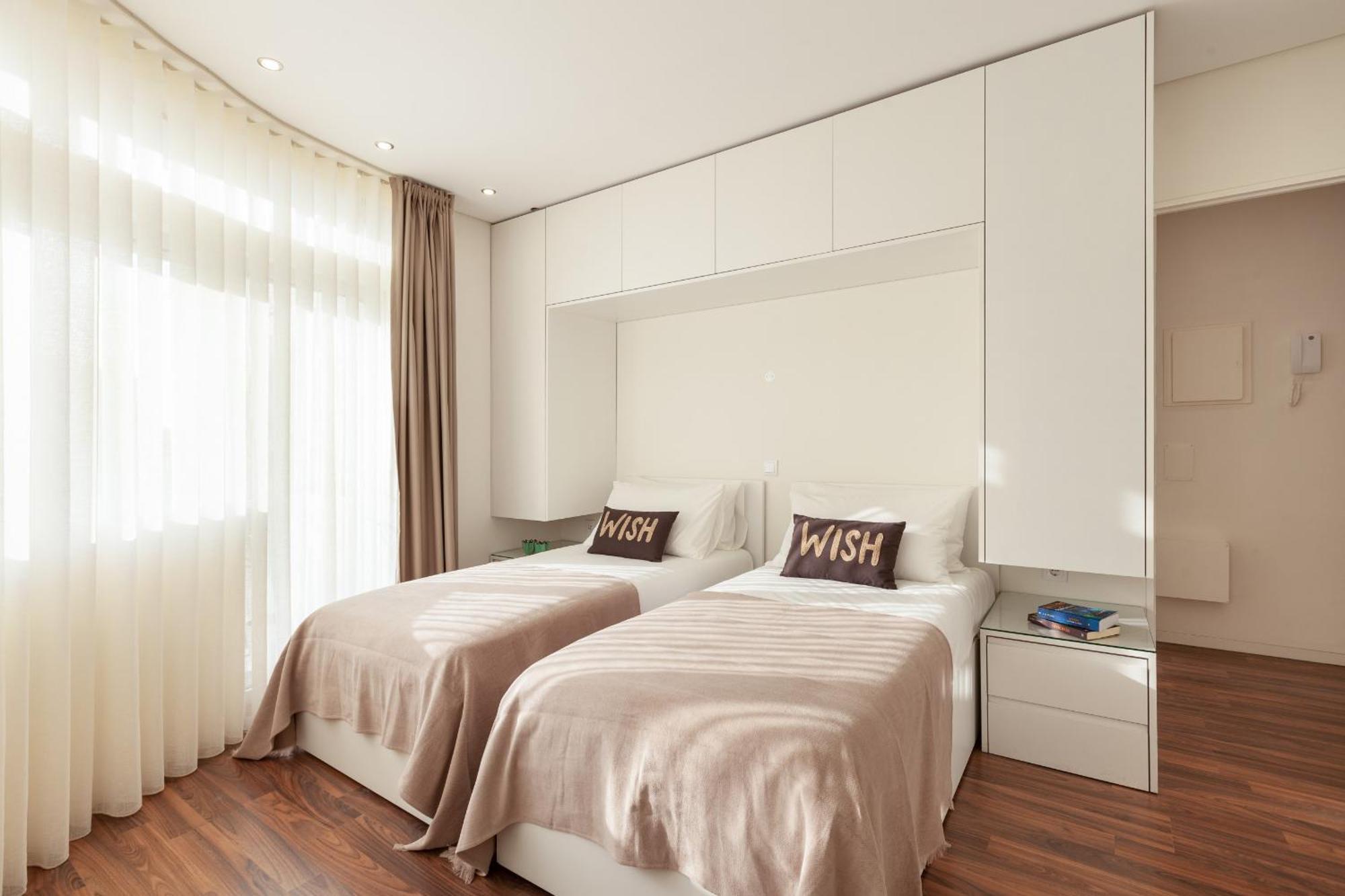D&S - Torne Apartments บีลาโนวาเดกายา ภายนอก รูปภาพ