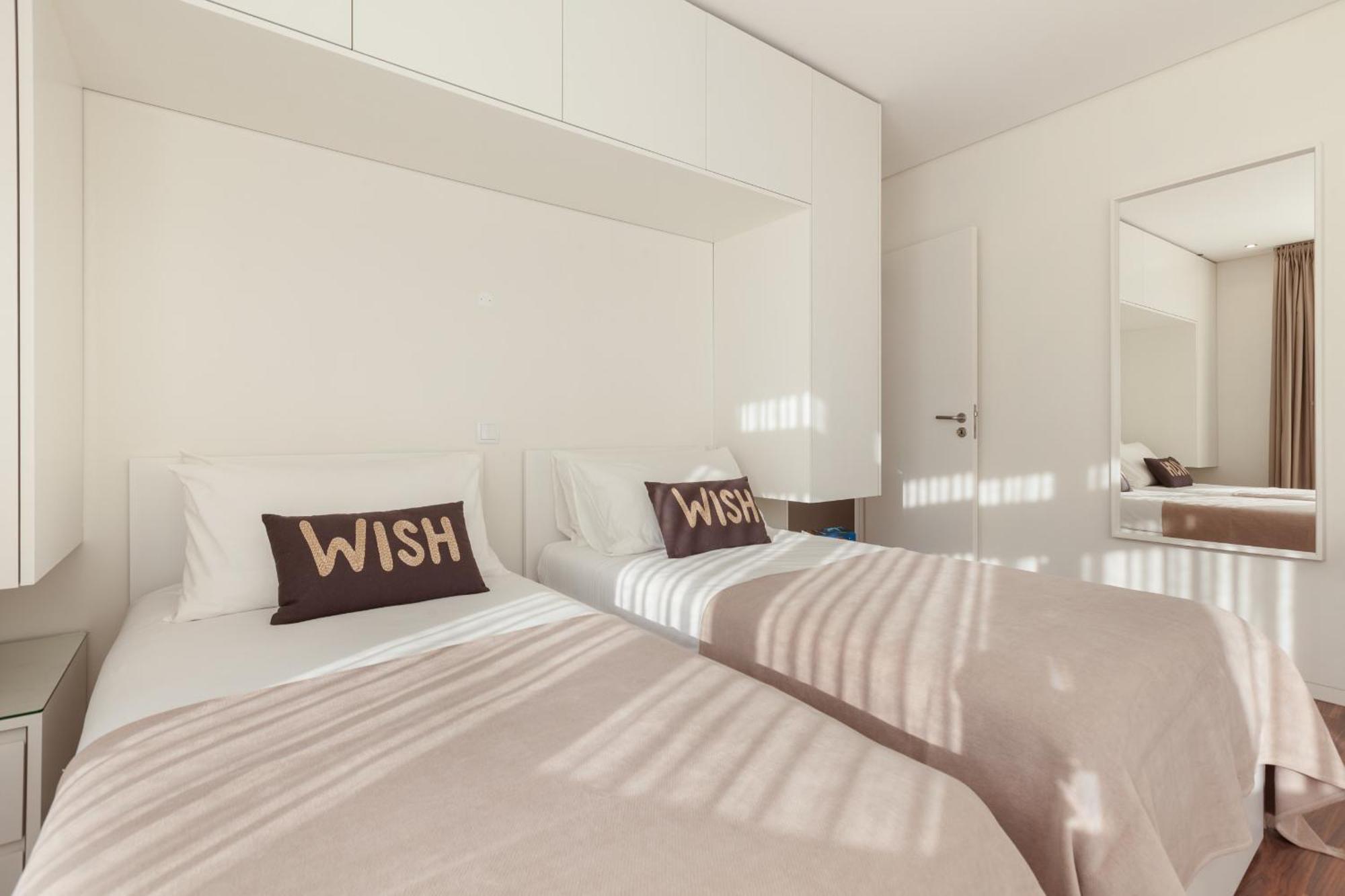 D&S - Torne Apartments บีลาโนวาเดกายา ภายนอก รูปภาพ
